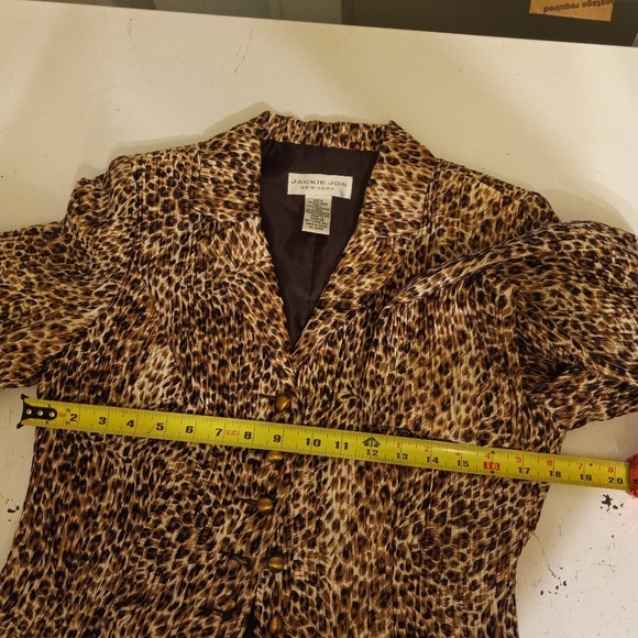 Jackie Jon NY Blazer Jacket Cheetah Cropped Size 8/36 - Picture 9 of 9